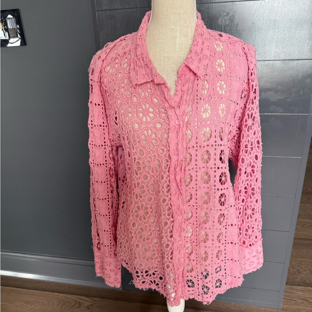Free people pink Eyelet top sz Large